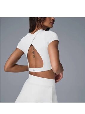 Alo Yoga Alosoft Cropped Backspin Short Sleeve top in White Women’s Size Small